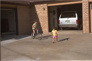 small_9400 1026 cew family, flowersImg0076.webp